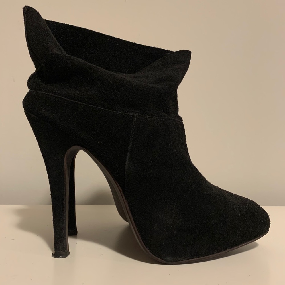 Max Studio 100% Suede Booties